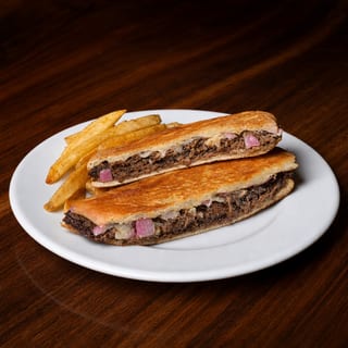 Vaca Frita Sandwich | Crispy Shredded Beef Sandwich